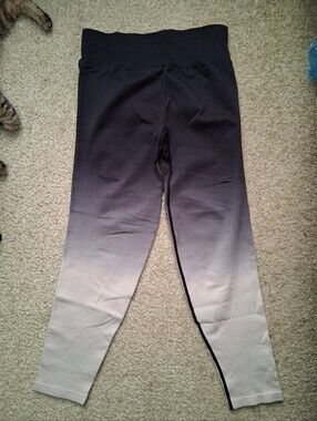 Women's VS Pink leggings